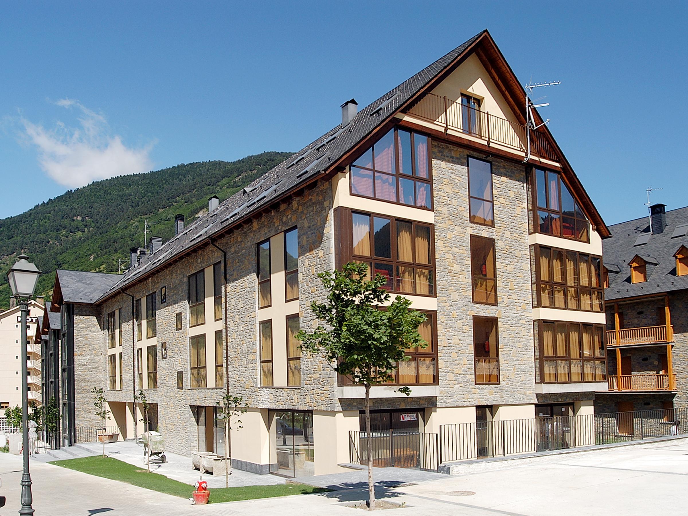 Aparthotel Nou Vielha e Mijaran Exterior foto