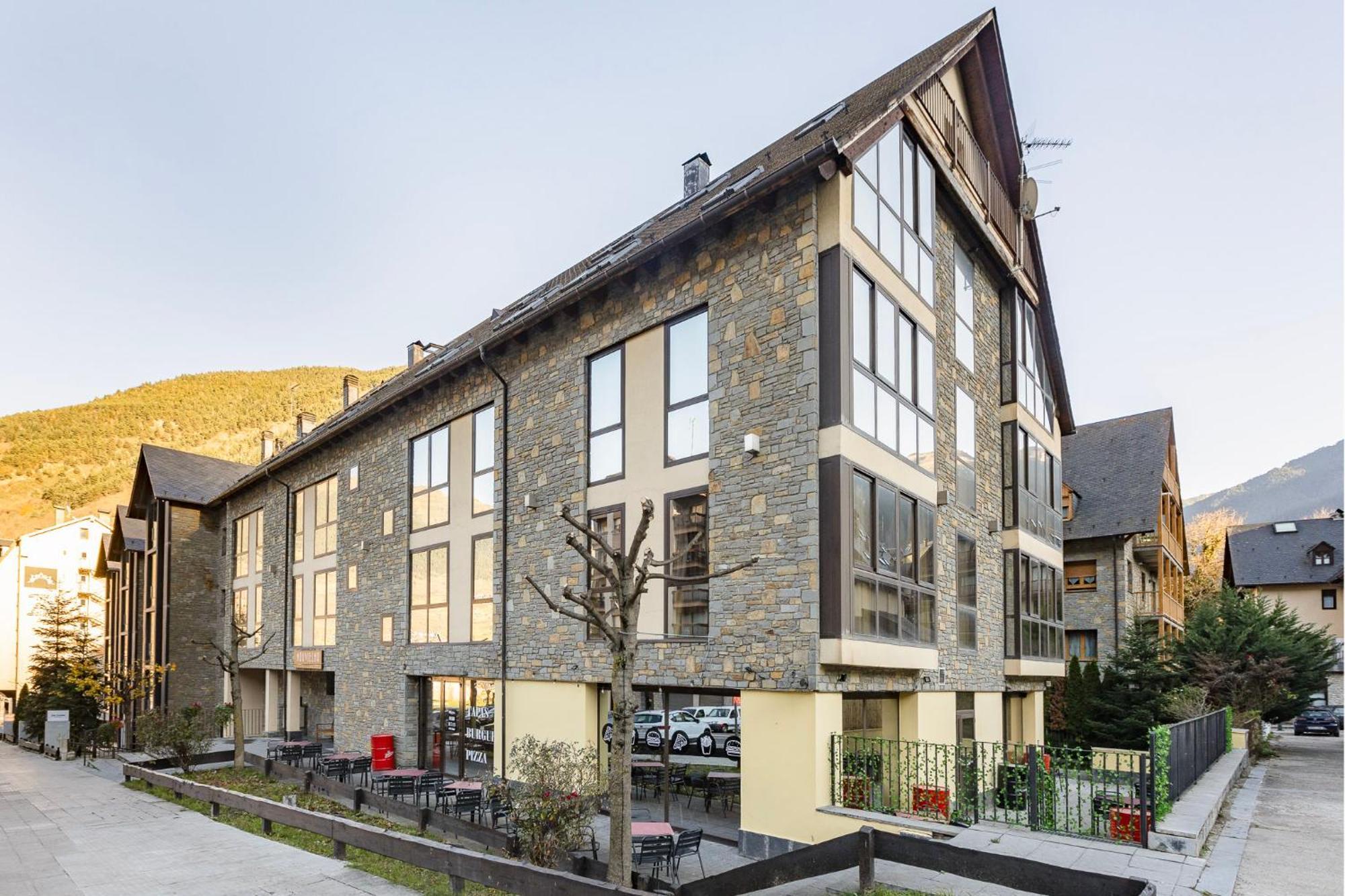 Aparthotel Nou Vielha e Mijaran Exterior foto